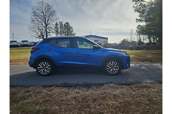 $22995 : Nissan Kicks 2024 SV 4dr Cro image 4