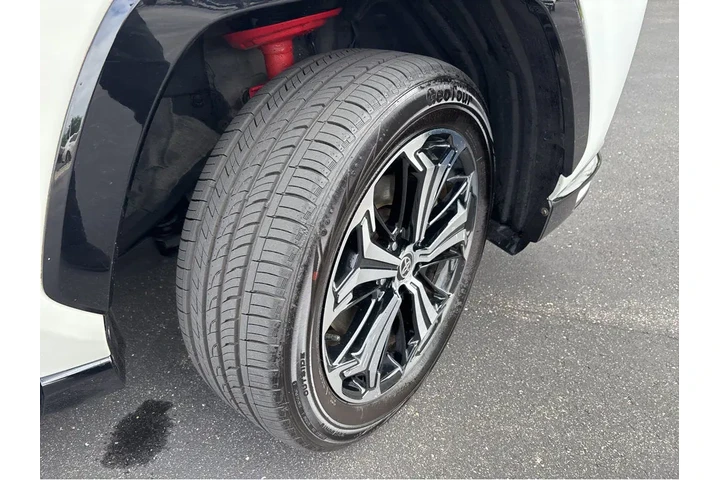 $40000 : Gold Certified2021 RAV4 Prime image 10