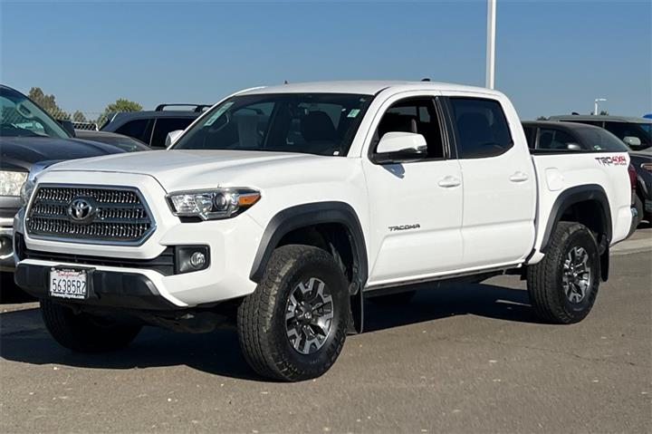 $30900 : Tacoma TRD Off-Road image 10