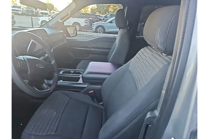 $25481 : Ford F-150 2021 4x2 XL 4dr S image 4