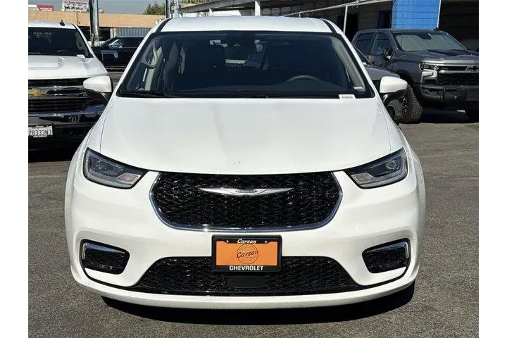 $20500 : Chrysler Pacifica Plug-In Hy image 8
