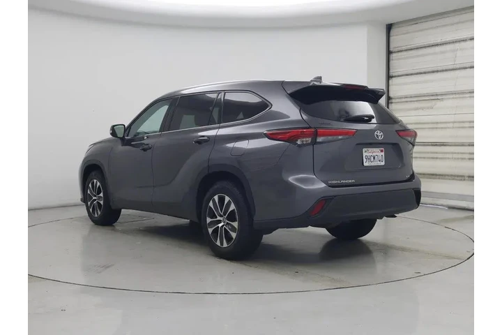 $30998 : Toyota Highlander 2022 XLE 4 image 2