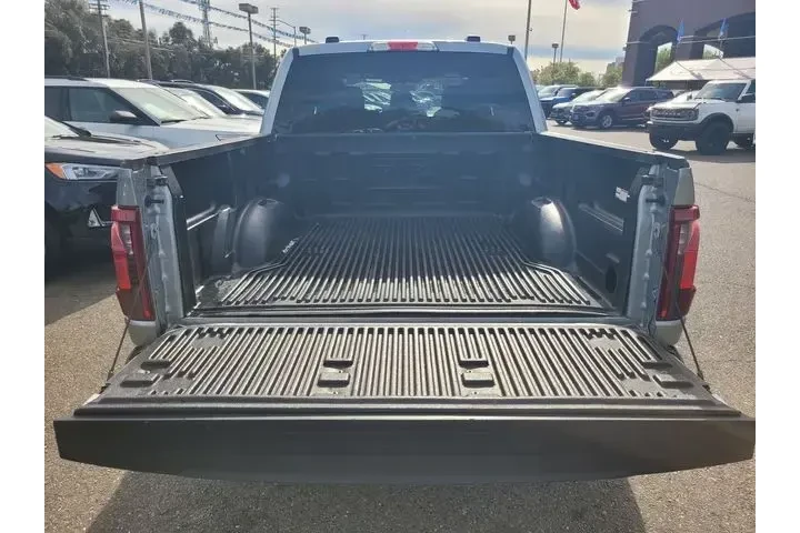 $39905 : Ford F-150 2025 4x2 XLT 4dr image 8