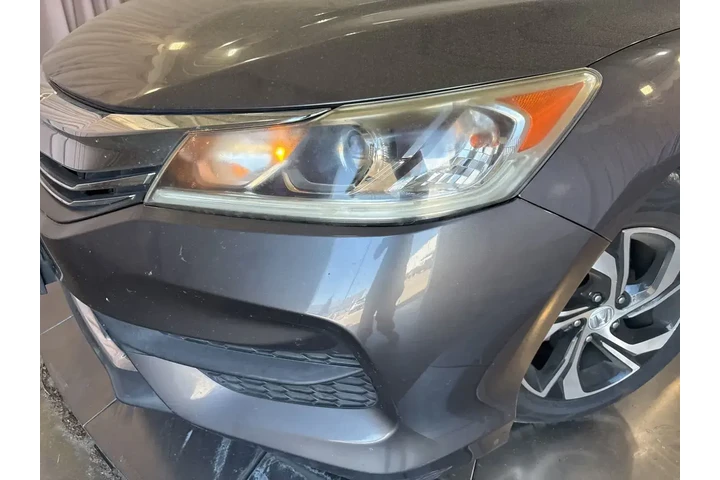 $10999 : Honda Accord 2017 LX 4dr Sed image 4