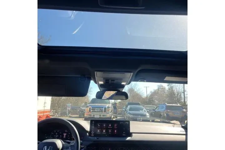 $28995 : Honda Accord Hybrid 2024 Spo image 8