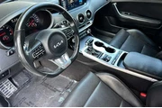 $27004 : Kia Stinger 2022 GT1 4dr Sed thumbnail