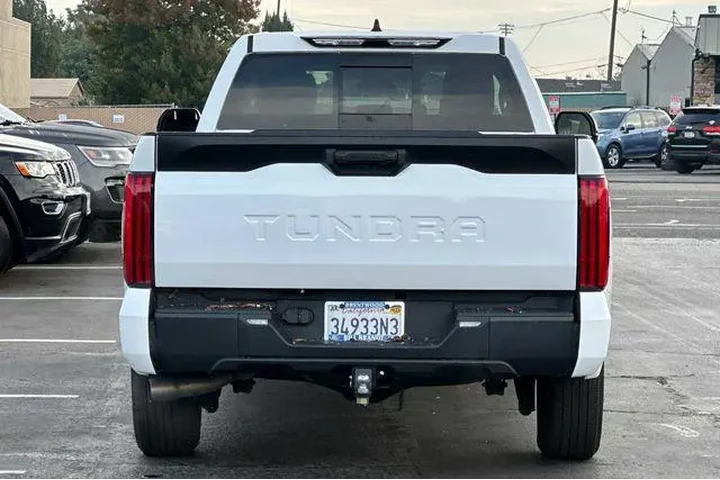 $29763 : Toyota Tundra 2022 4x2 SR 4d image 8