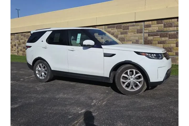$13999 : Land Rover Discovery 2017 AW image 3