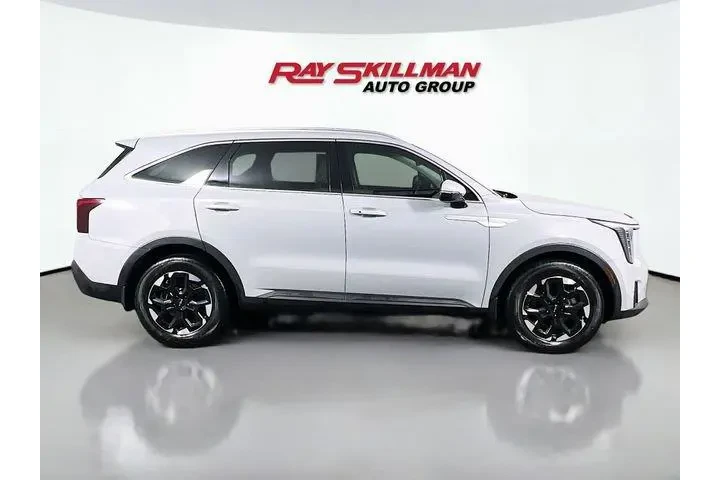 $31988 : Kia Sorento 2025 S 4dr SUV image 8