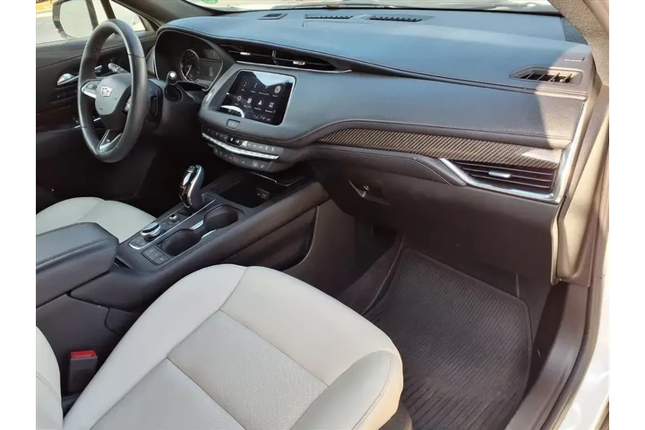 $31899 : Cadillac XT4 2023 Sport 4dr image 8