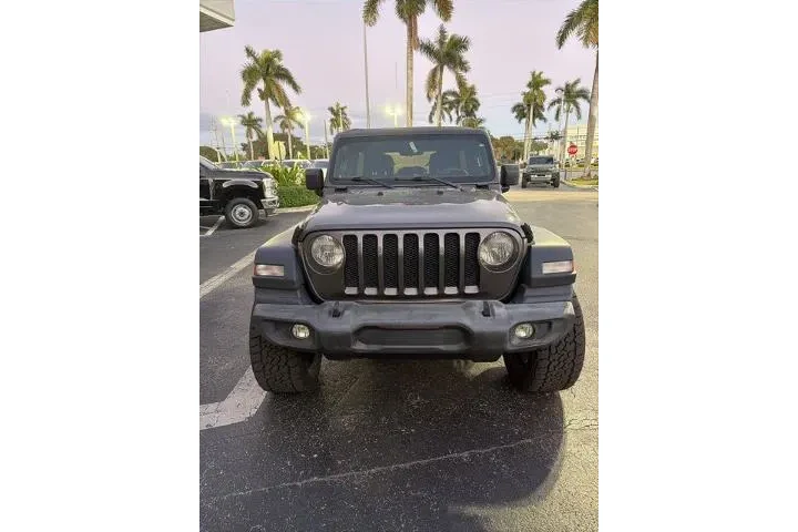 $14997 : Jeep Wrangler Unlimited 2018 image 5