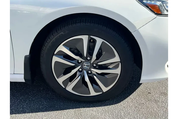 $18698 : Honda Accord Hybrid 2019 EX- image 10