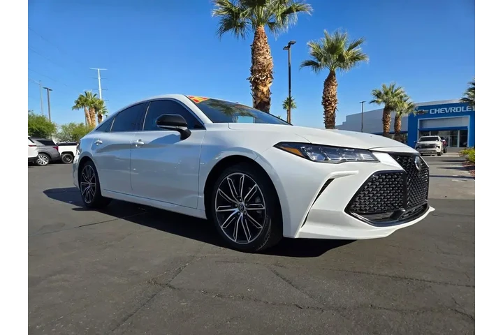 $23991 : Toyota Avalon 2019 XSE 4dr S image 1