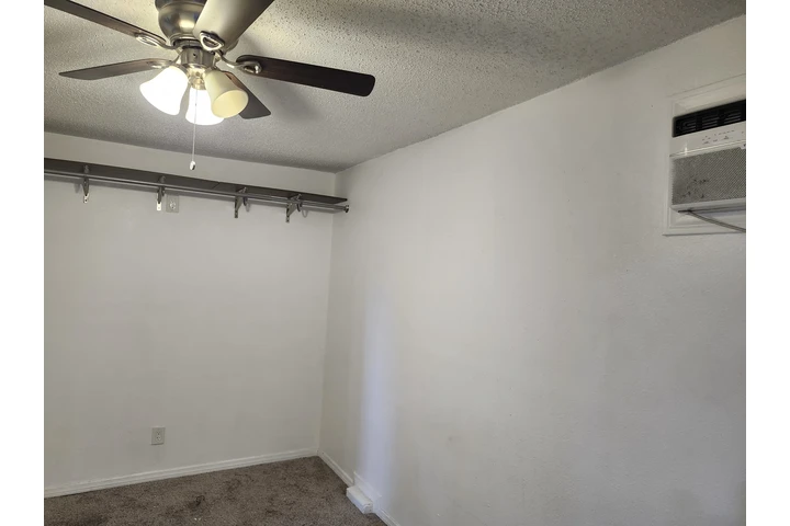$950 : Se Renta Studio Vegas image 4