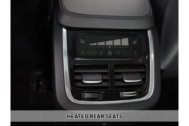 $39693 : Volvo XC90 Recharge 2024 eAW image 10