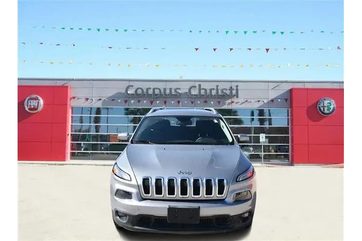 2015 Cherokee Latitude image 3
