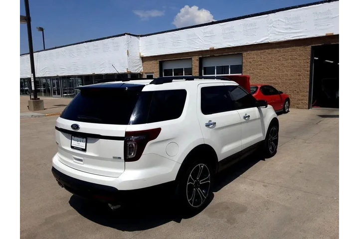 $11990 : 2013 Explorer Sport image 6
