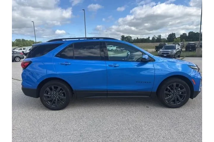 $28700 : Chevrolet Equinox 2024 4x4 R image 2