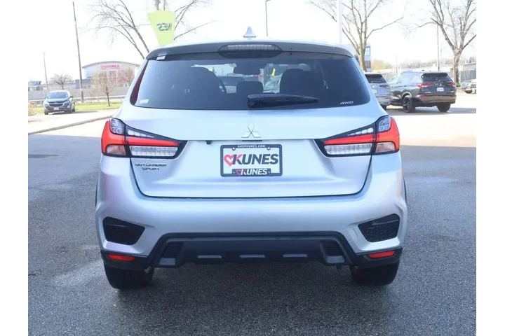 $12477 : Mitsubishi Outlander Sport 2 image 7