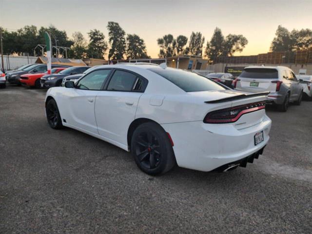 $9999 : 2016 Charger SXT image 8