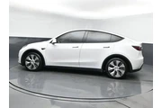 $22526 : Tesla Model Y 2023 AWD 4dr C thumbnail