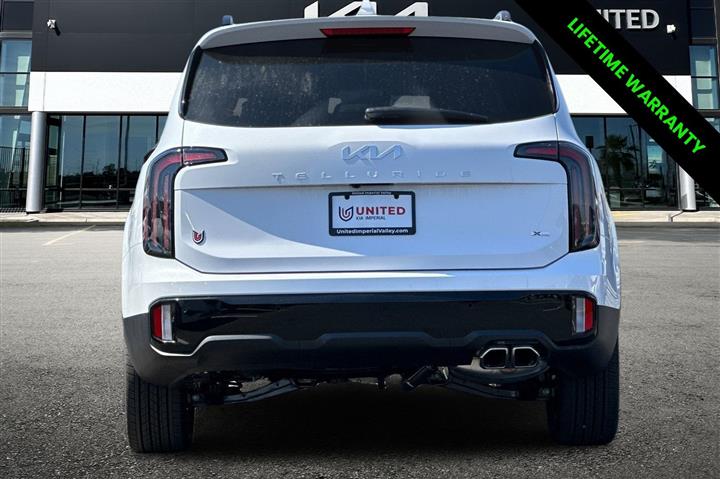 $48200 : New 2024 Telluride image 6