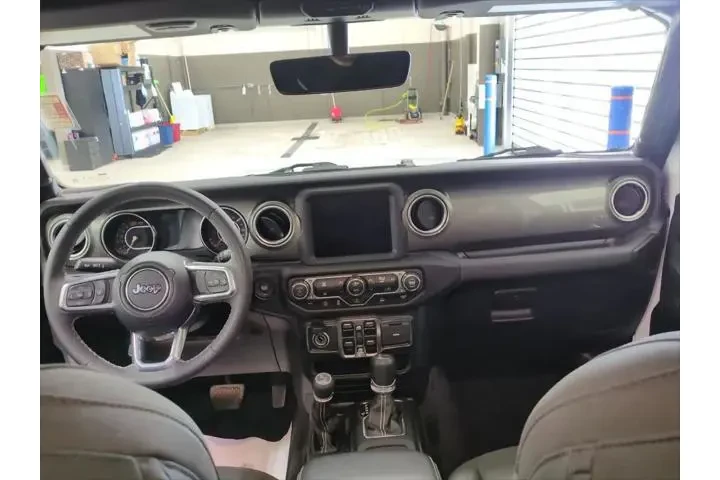 $34650 : Jeep Wrangler 2023 4x4 Sahar image 7