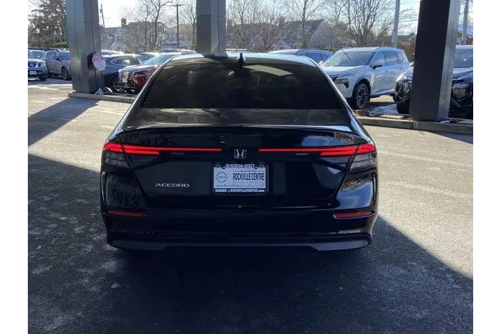$21160 : Honda Accord 2024 EX 4dr Sed image 5