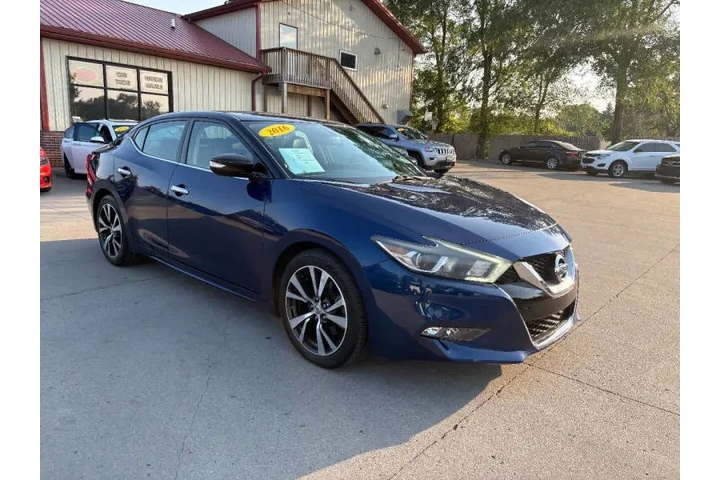 $12950 : 2016 Maxima 3.5 S image 4