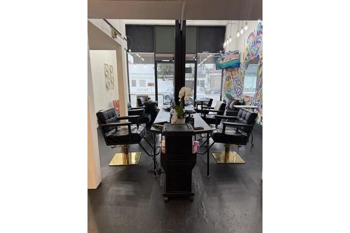 Estación en renta image 3