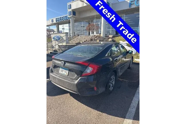 $14847 : Honda Civic 2016 LX 4dr Seda image 3