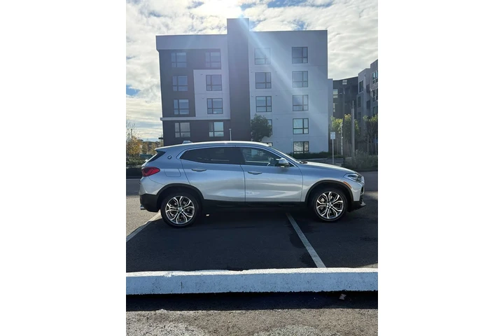 $18988 : 2018 X2 xDrive28i image 4