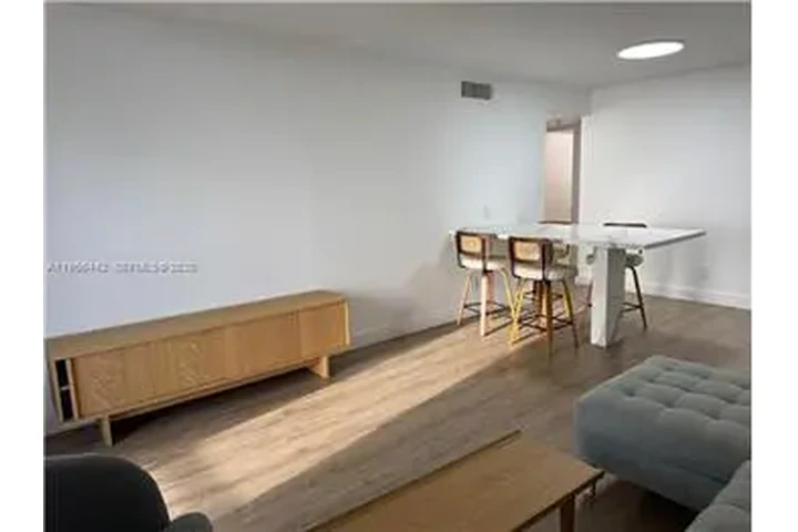 $6900 : Rental property with 2 bedro image 10