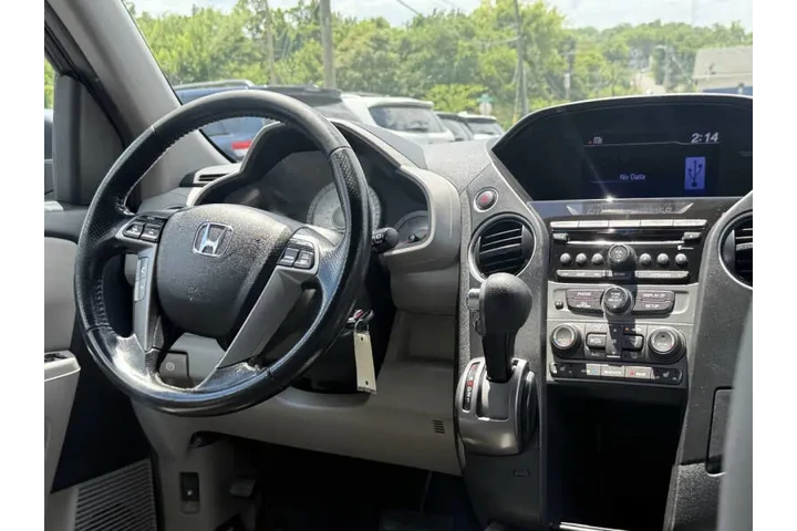 $12495 : 2015 Pilot EX-L image 8