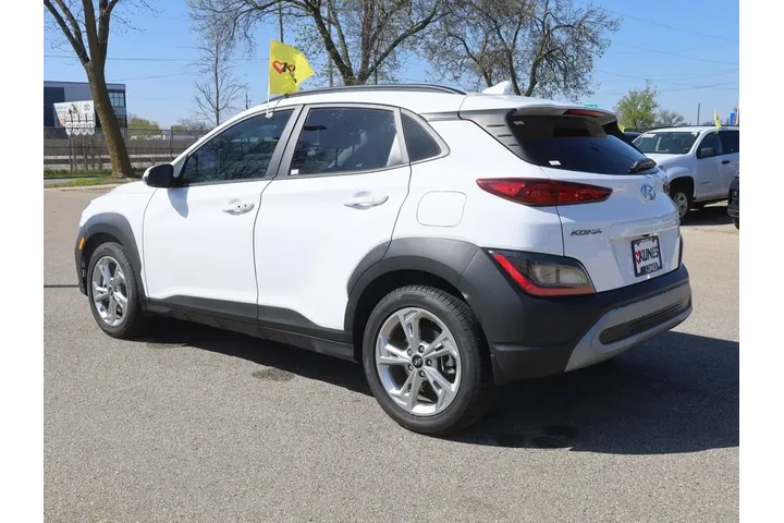 $16777 : Hyundai KONA 2022 AWD SEL 4d image 7