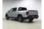 $27998 : Honda Ridgeline 2023 AWD RTL thumbnail