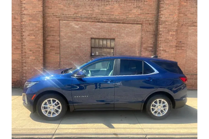 $19999 : 2022 Equinox LT image 5
