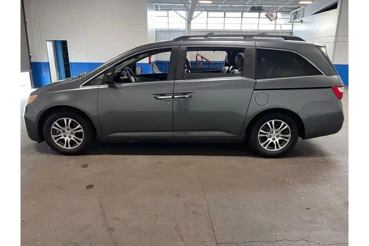 $12723 : Honda Odyssey 2013 image 6