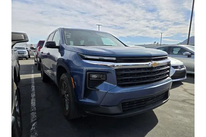 $32991 : Chevrolet Traverse 2024 LS 4 image 1