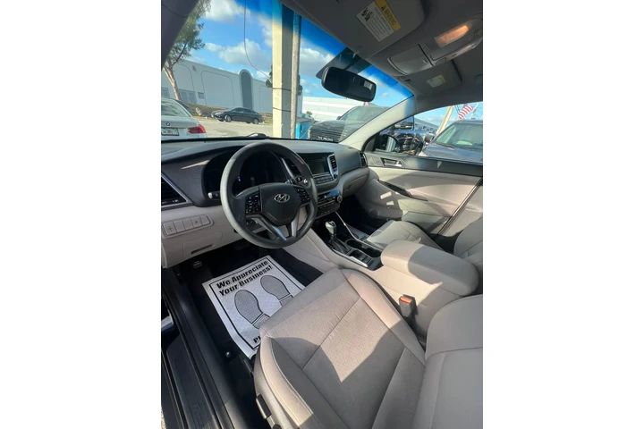 $10995 : Hyundai Tucson SE image 5