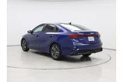 $17998 : Kia Forte 2023 LXS 4dr Sedan thumbnail