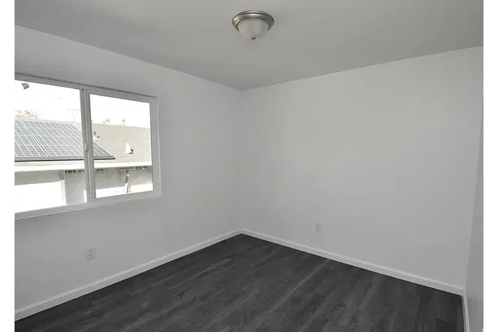 $2450 : HOUSE FOR RENT IN SAN DIEGO CA image 6