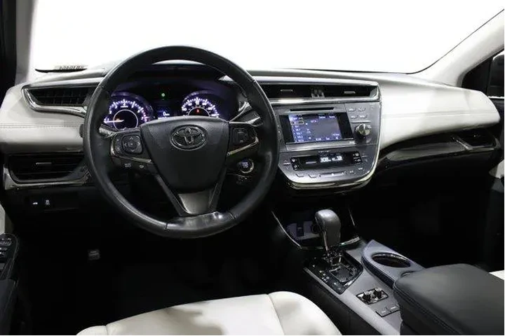 $20982 : Toyota Avalon 2014 XLE Touri image 2