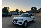 $13500 : 2016 Explorer One Owner | Dic thumbnail