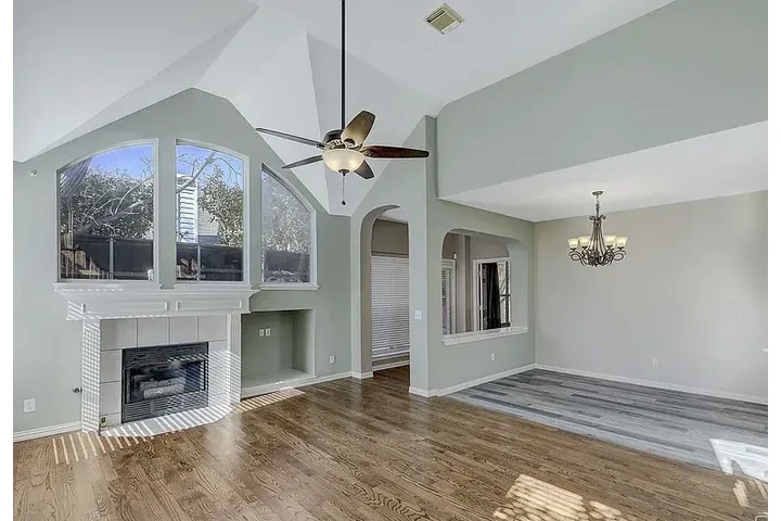$1650 : HOUSE RENT AVAILABLE DALLAS TX image 9