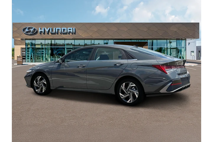 $20495 : Hyundai ELANTRA 2024 SEL 4dr image 4