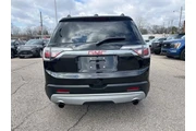 $18304 : GMC Acadia 2019 4x4 SLE-2 4d thumbnail