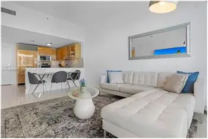 $5500 : Rental property with 1 bedro image 6