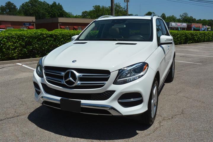 2016 Mercedes-Benz GLE 350 image 2