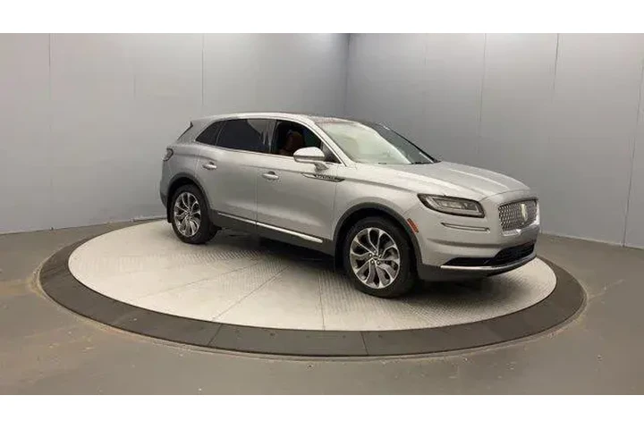 $34999 : Lincoln Nautilus 2021 AWD Re image 7